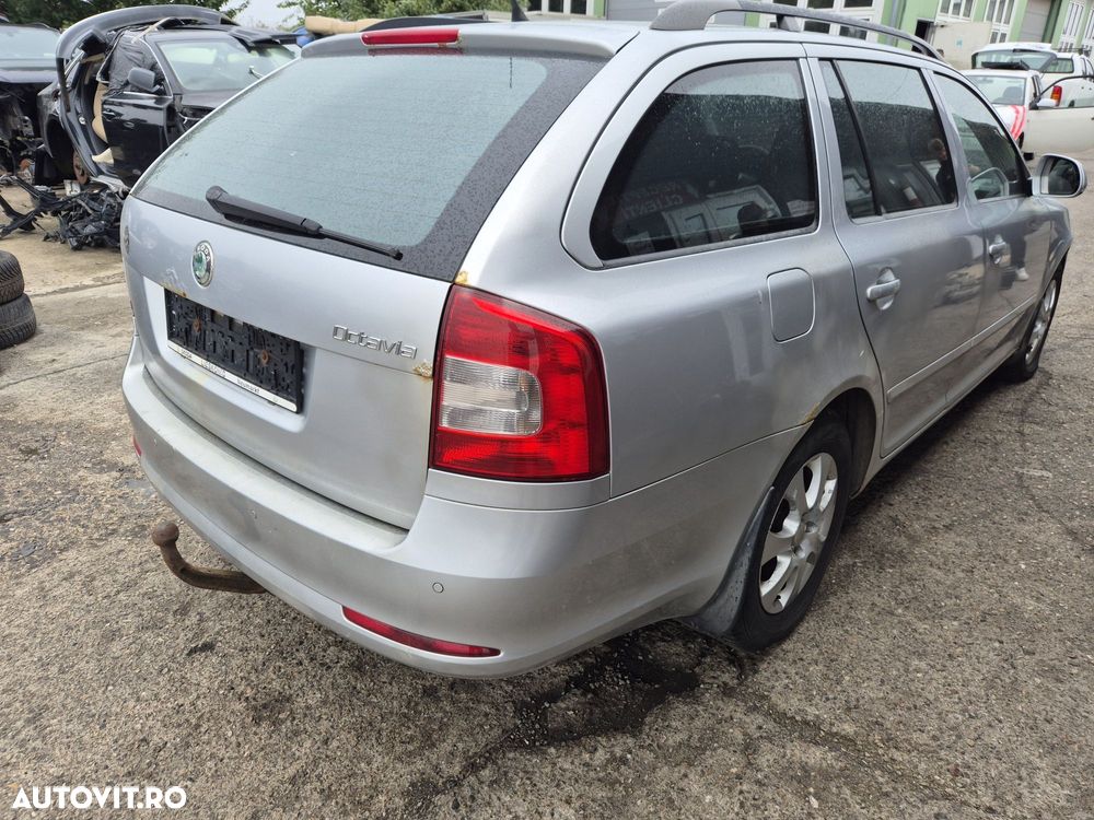 Dezmembram Skoda Octavia 2 Facelift 2011 1.2tsi CBZ - 3