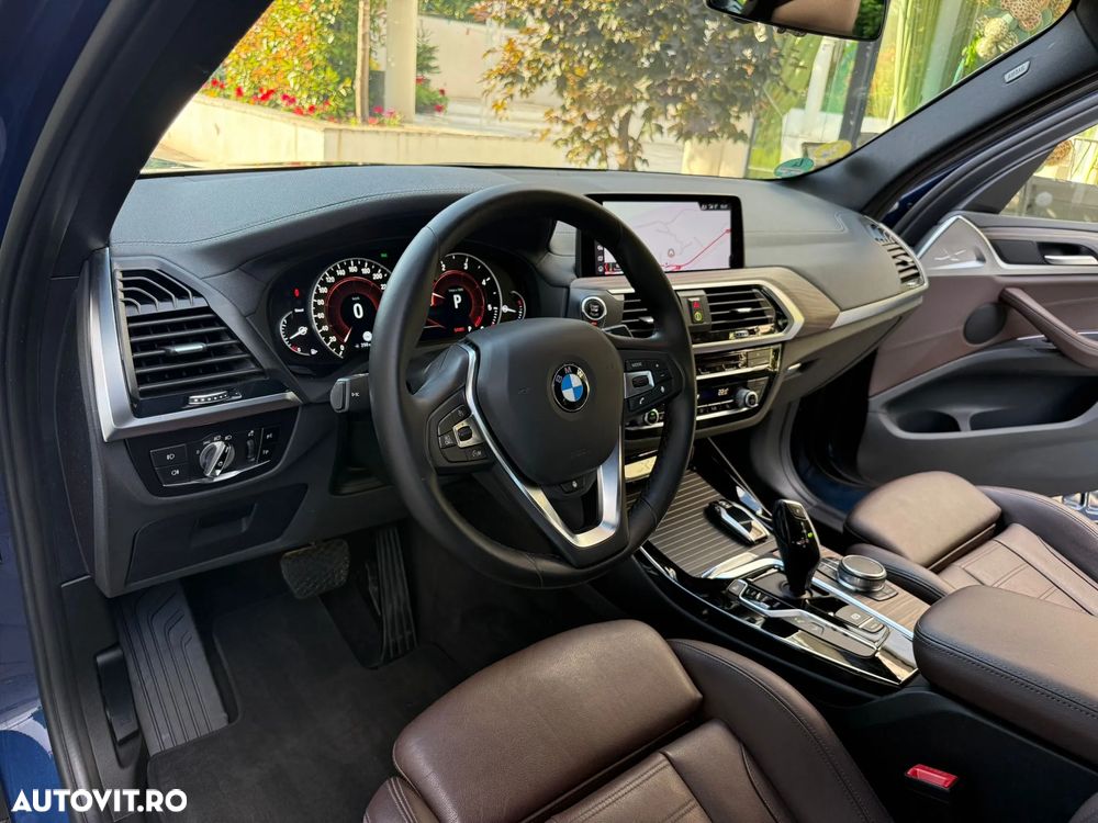 BMW X3 xDrive20d AT Luxury Line - 8