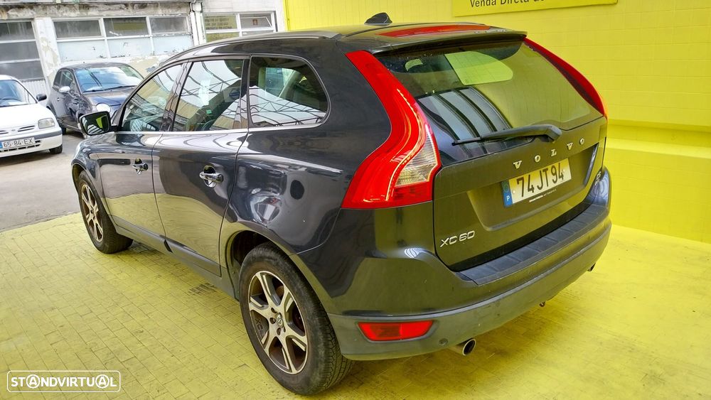 Volvo XC 60 D5 Momentum - 21