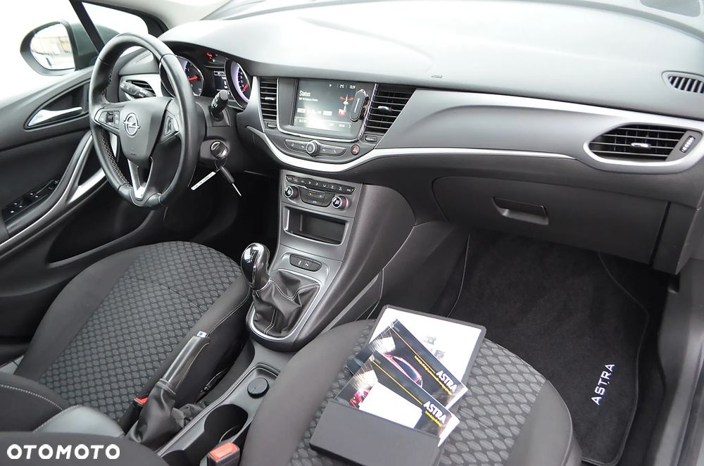 Opel Astra 1.4 T Dynamic - 12