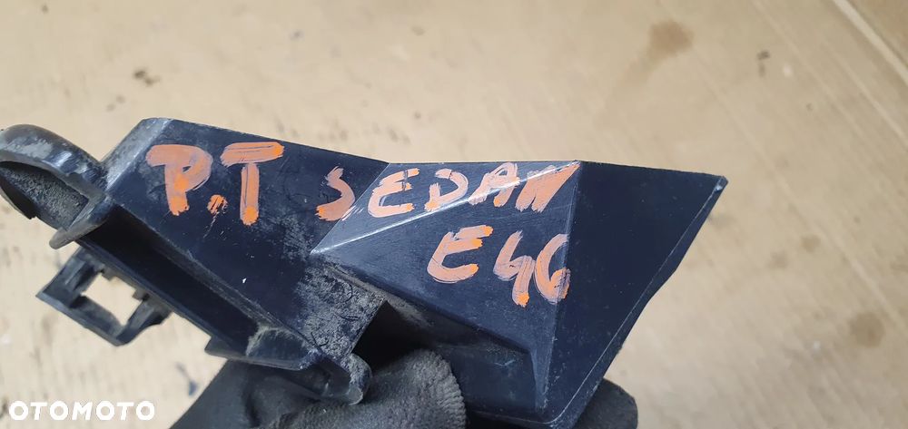 Ślizg zderzaka prawy tył BMW E46 Sedan 8195322 - 6