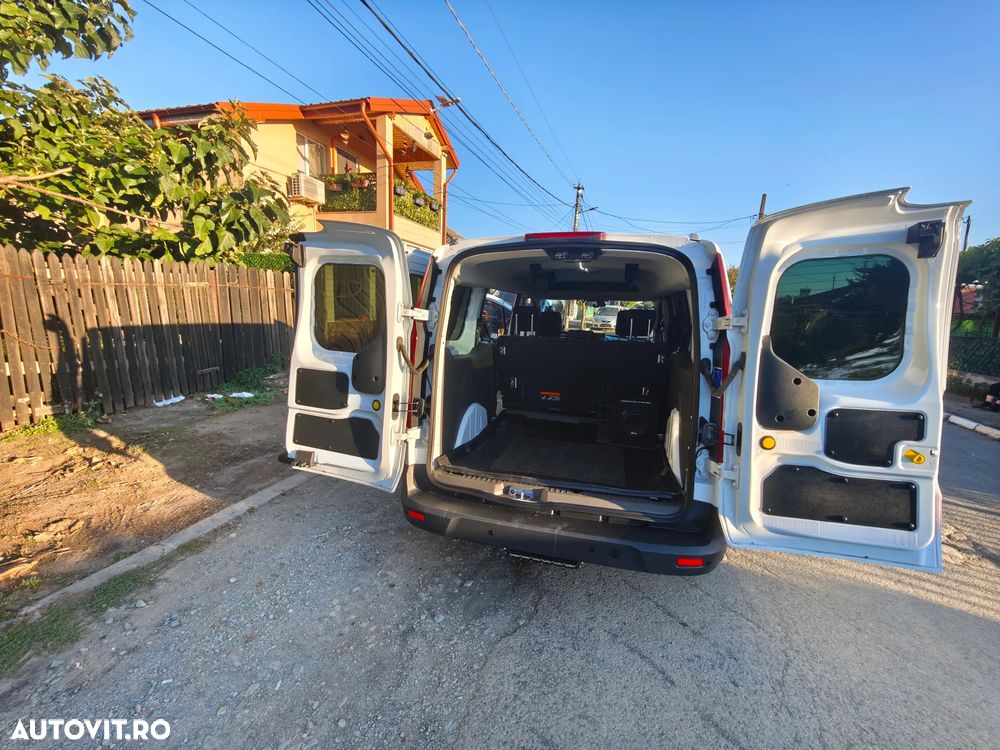 Ford Transit connect - 11