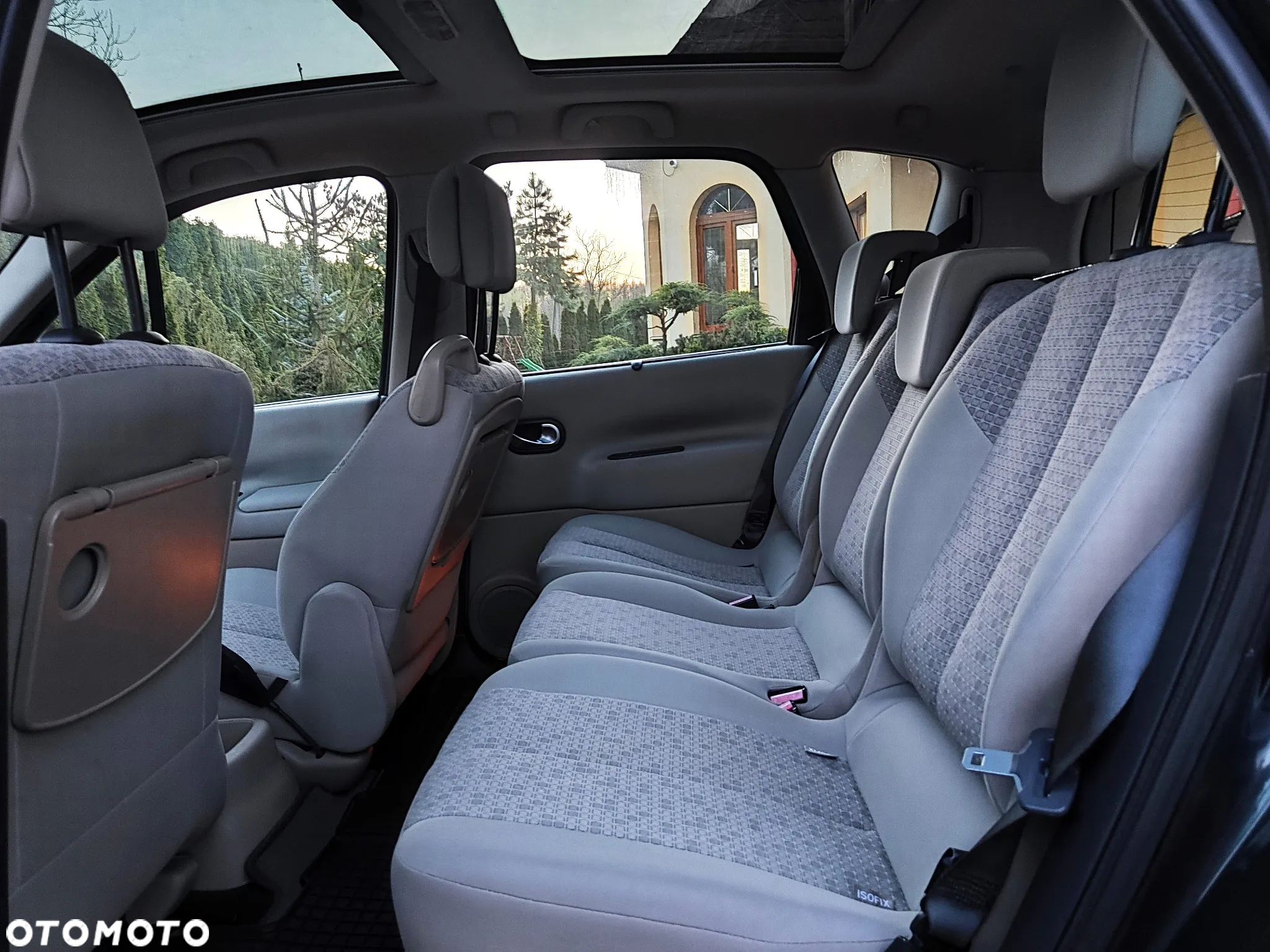 Renault Scenic 1.6 16V Expression - 13