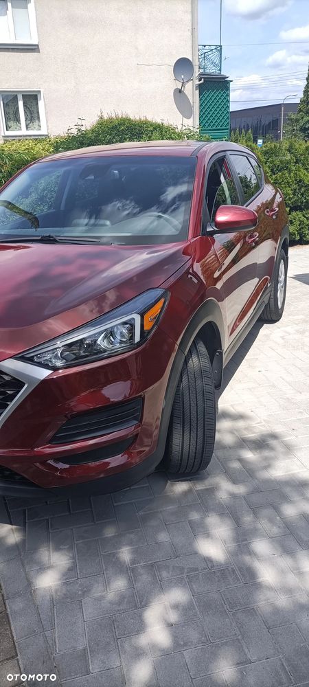 Hyundai Tucson - 2