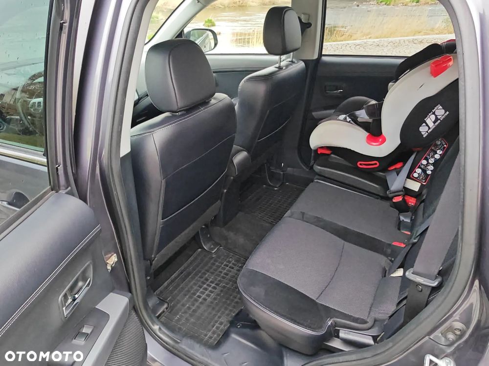 Mitsubishi Outlander 2.4 Intense + - 24
