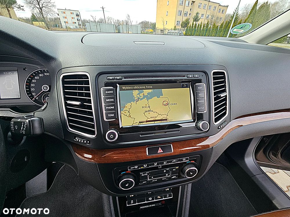 Volkswagen Sharan - 23