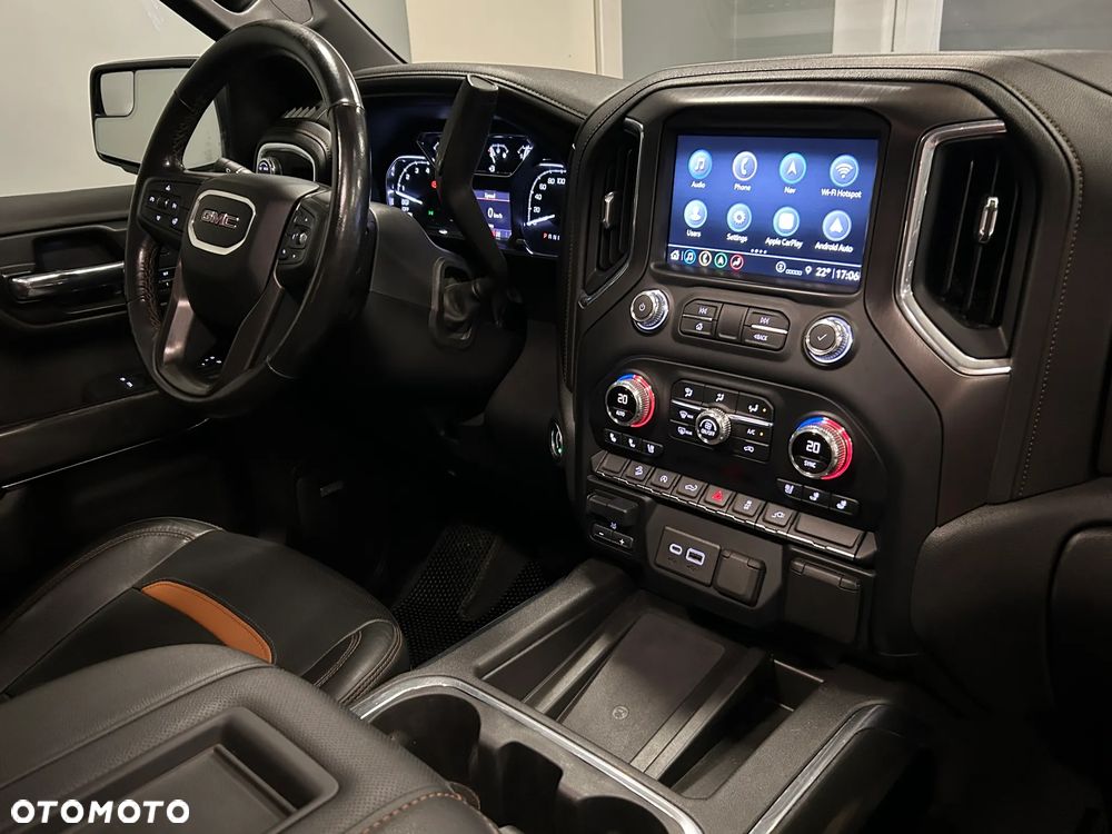 GMC Sierra - 7