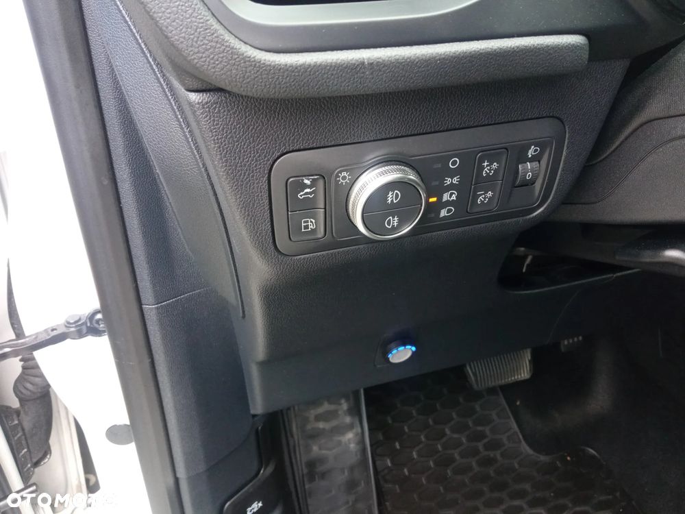 Ford Kuga 2.5P PHEV FWD ST-Line - 13