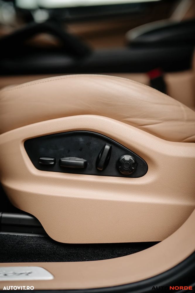 Porsche Cayenne E-Hybrid Tiptronic S - 30