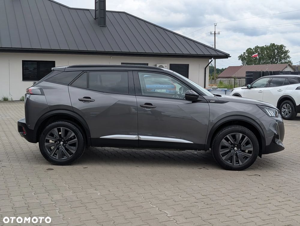 Peugeot 2008 PureTech 130 EAT8 GT - 17