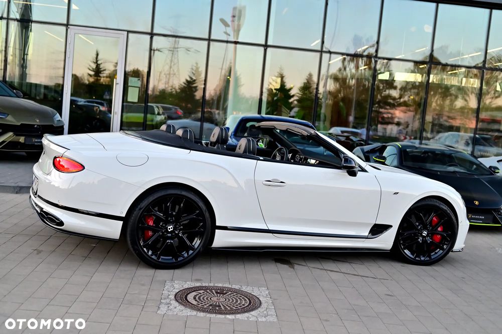 Bentley Continental GT - 12