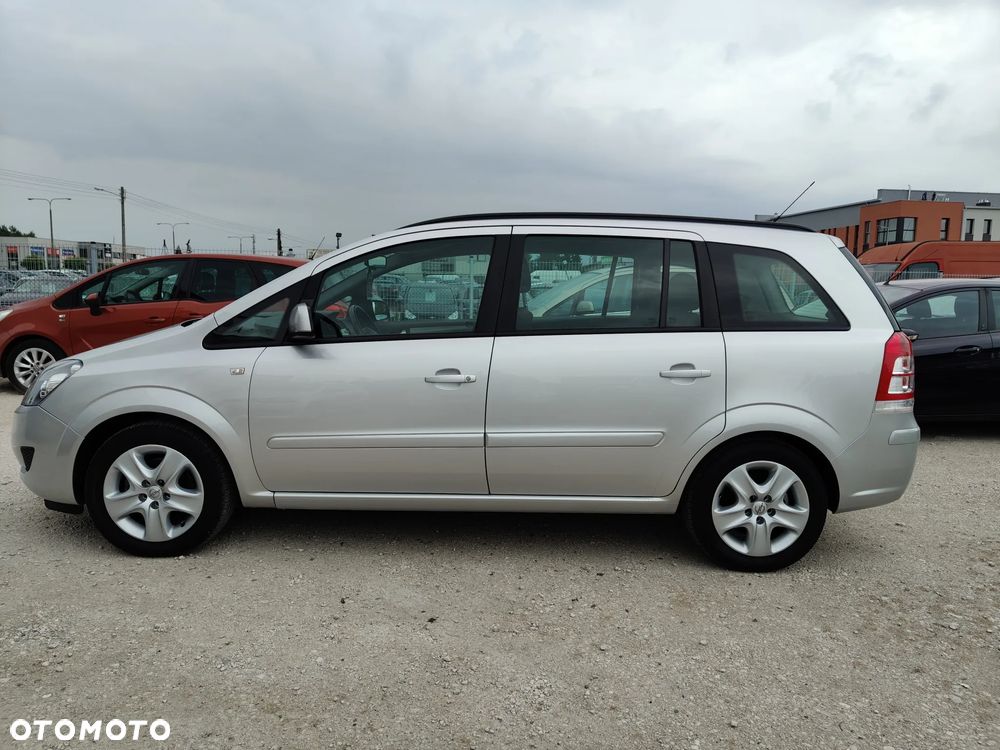 Opel Zafira - 3