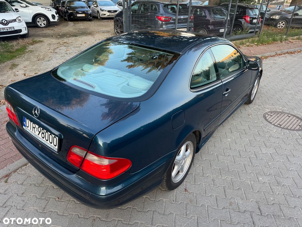 Mercedes-Benz CLK - 11