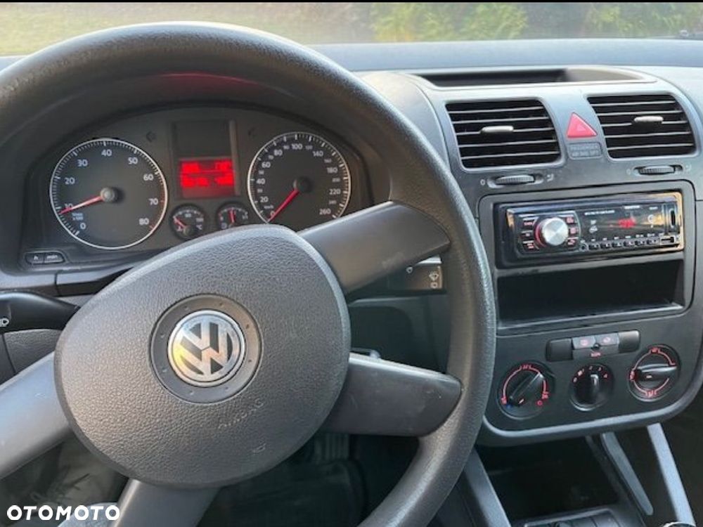 Volkswagen Golf 1.6 FSI Trendline - 8