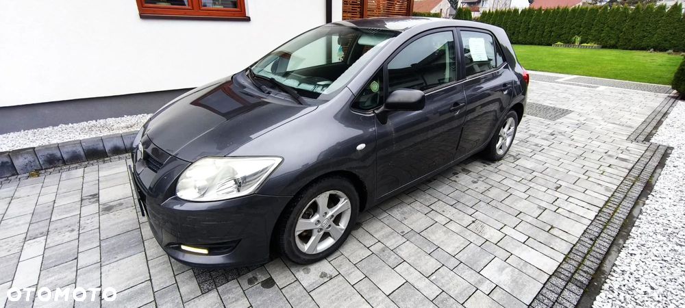 Toyota Auris 1.4 D-4D - 1
