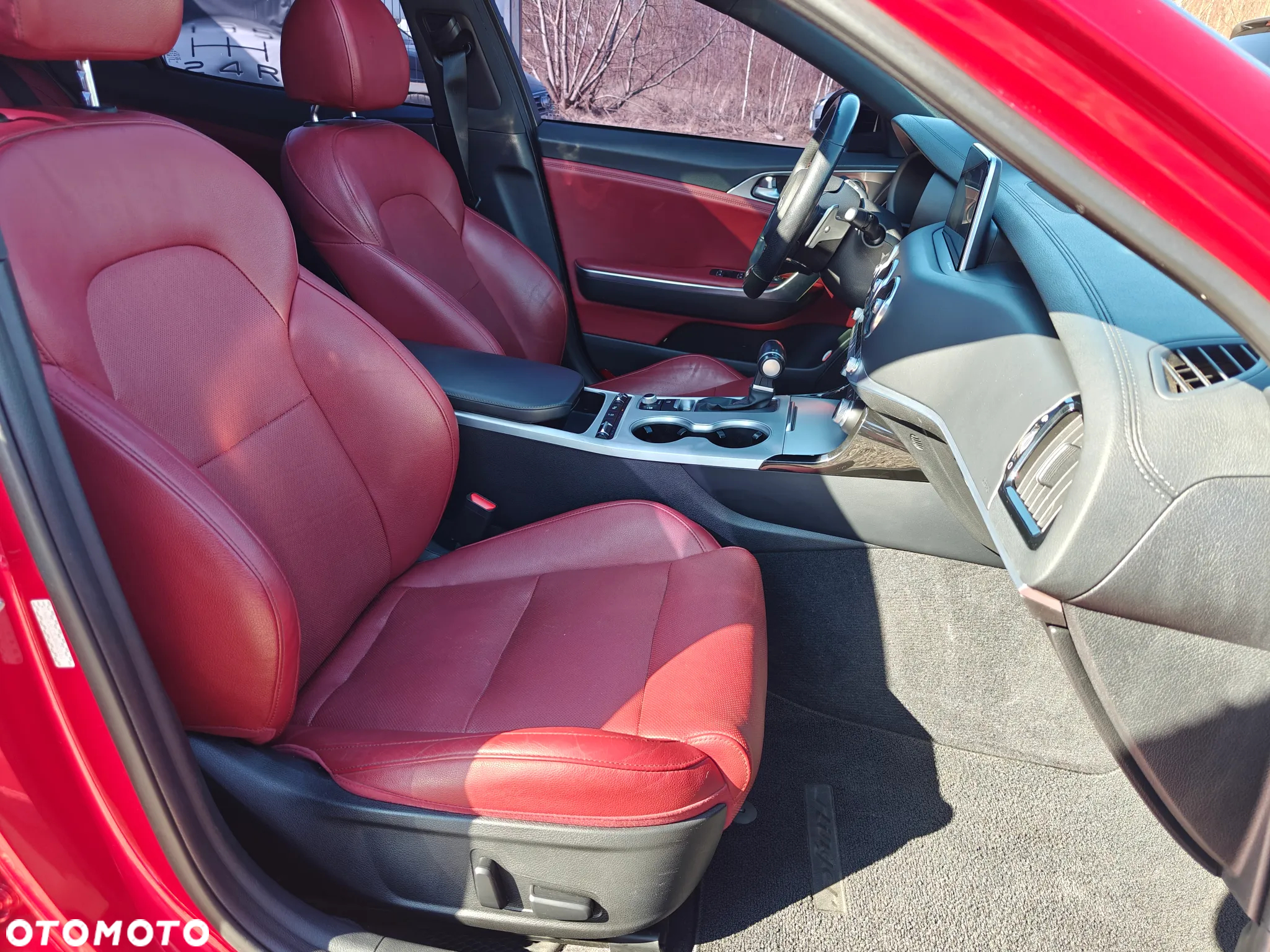 Kia Stinger - 13