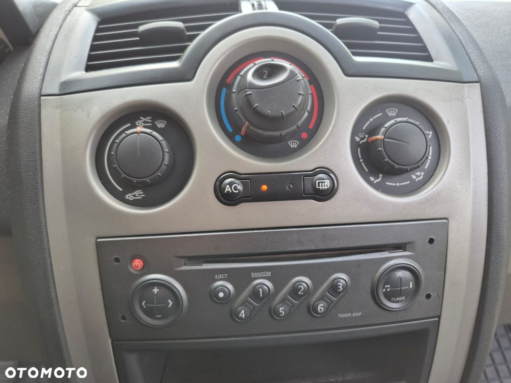 Renault Megane 1.6 Confort Authentique - 16