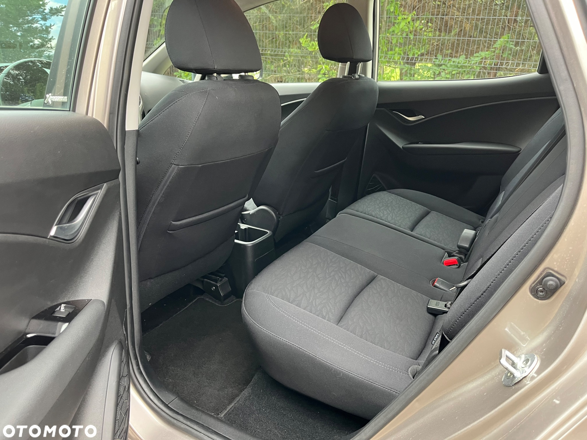 Hyundai ix20 1.4 Premium - 18