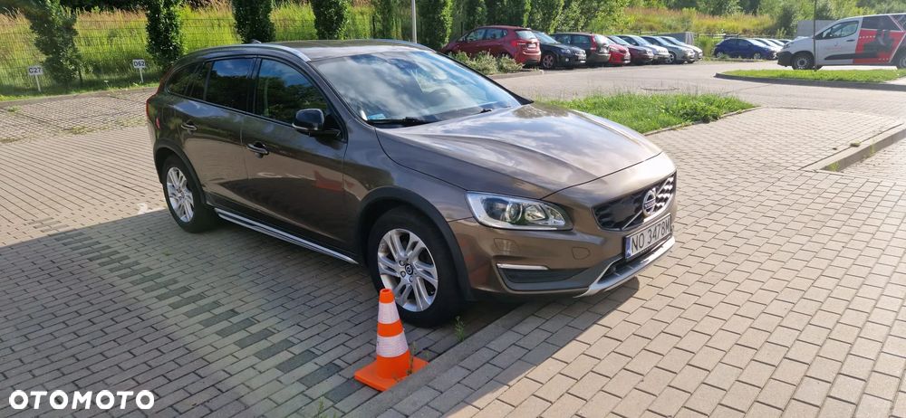 Volvo V60 Cross Country - 4