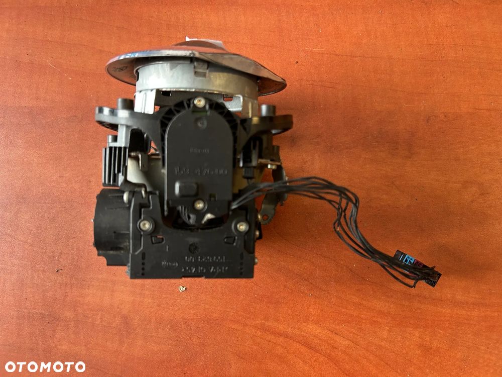 ODBŁYŚNIK SOCZEWKA LAMPY PRZÓD XENON BMW 159623-00 159476-00 1YL162120-01 - 3