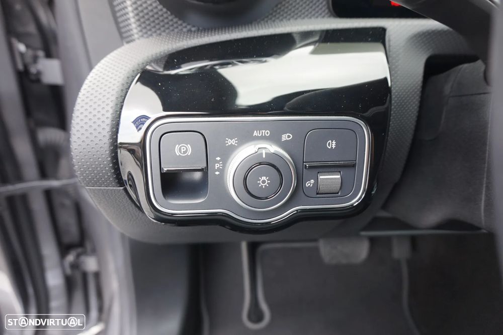 Mercedes-Benz CLA 250 e 8G-DCT Progressive Line Advanced - 30