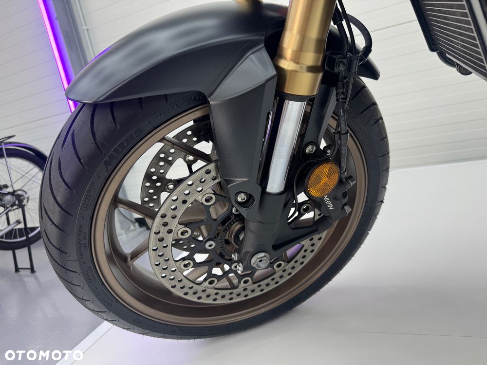 Honda CB - 39