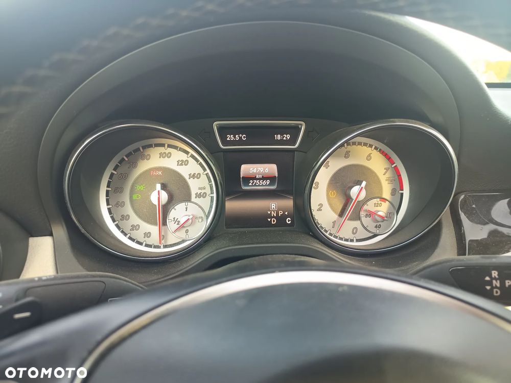 Mercedes-Benz CLA 250 7G-DCT AMG Line - 15