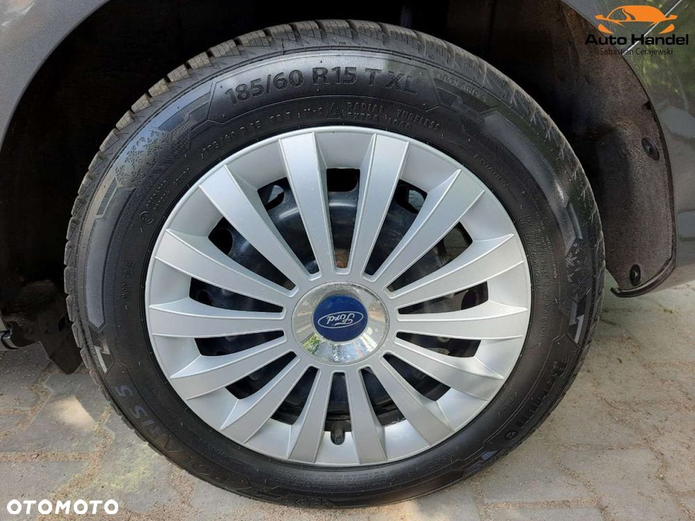 Ford B-MAX - 32
