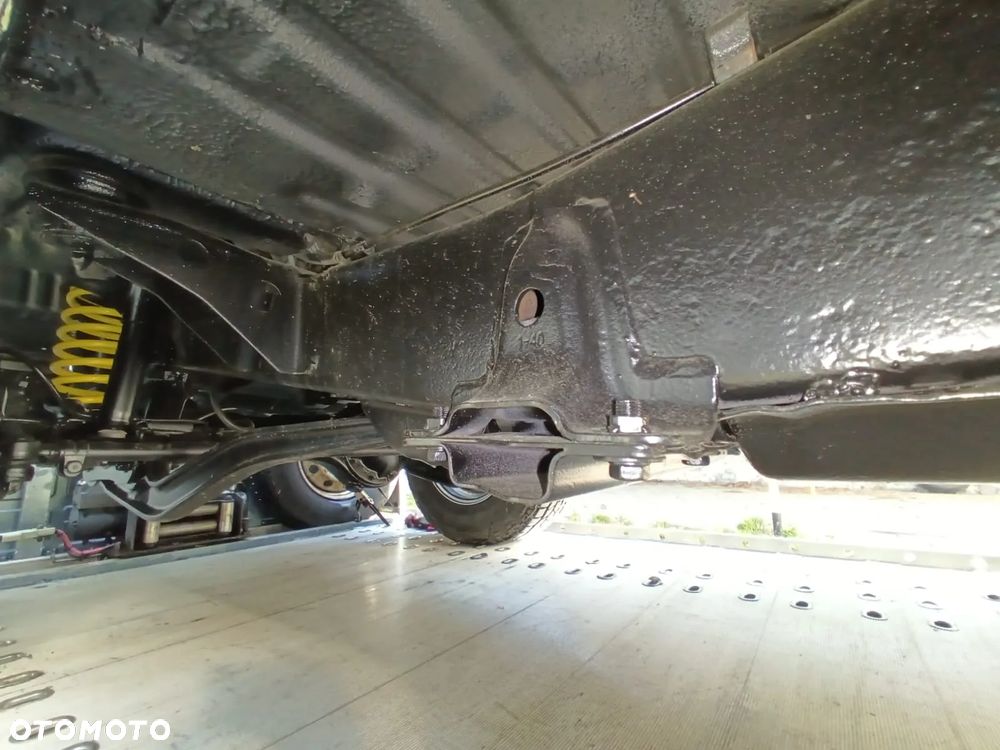 Toyota Land Cruiser - 17