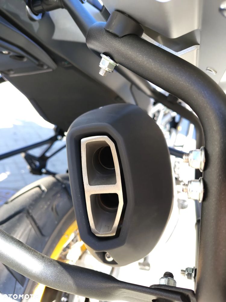 QJMOTOR SRT900S - 22