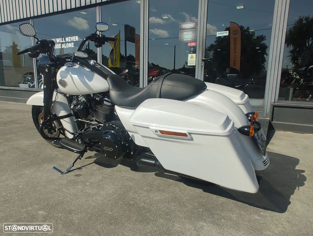 Harley-Davidson Road King Special - 5