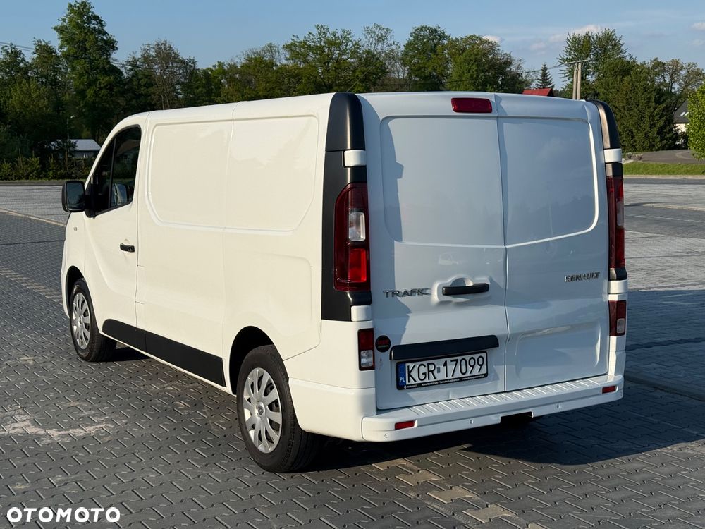Renault Trafic - 10