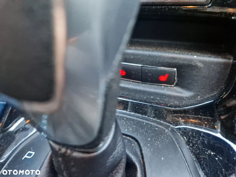 Ford Fiesta 1.0 EcoBoost Powershift Titanium - 11