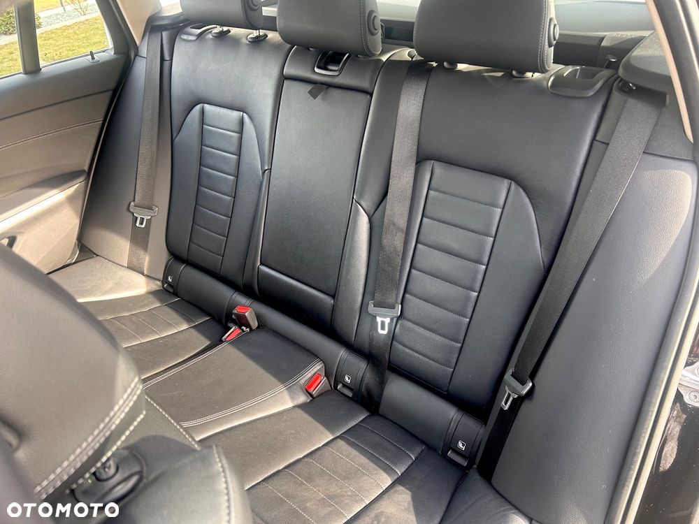 BMW Seria 3 320i Sport Line - 26