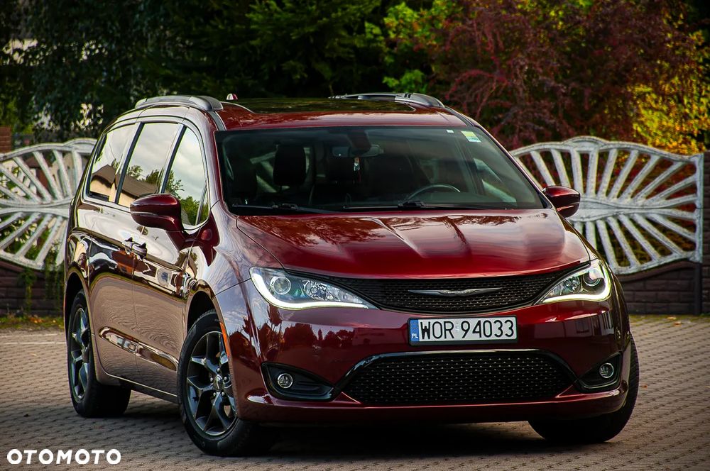 Chrysler Pacifica - 9