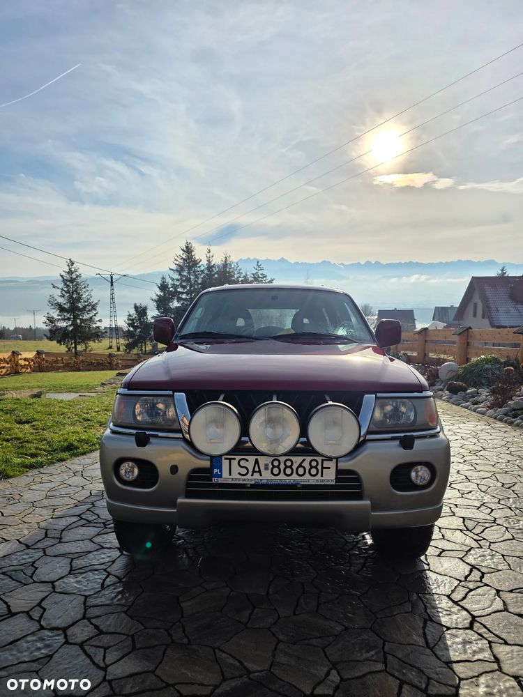 Mitsubishi Pajero - 2