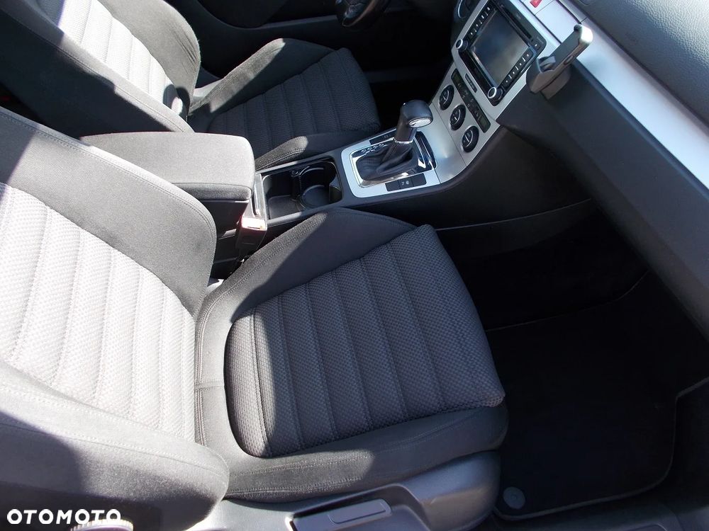 Volkswagen Passat 1.8 TSI Sportline Tiptr - 12