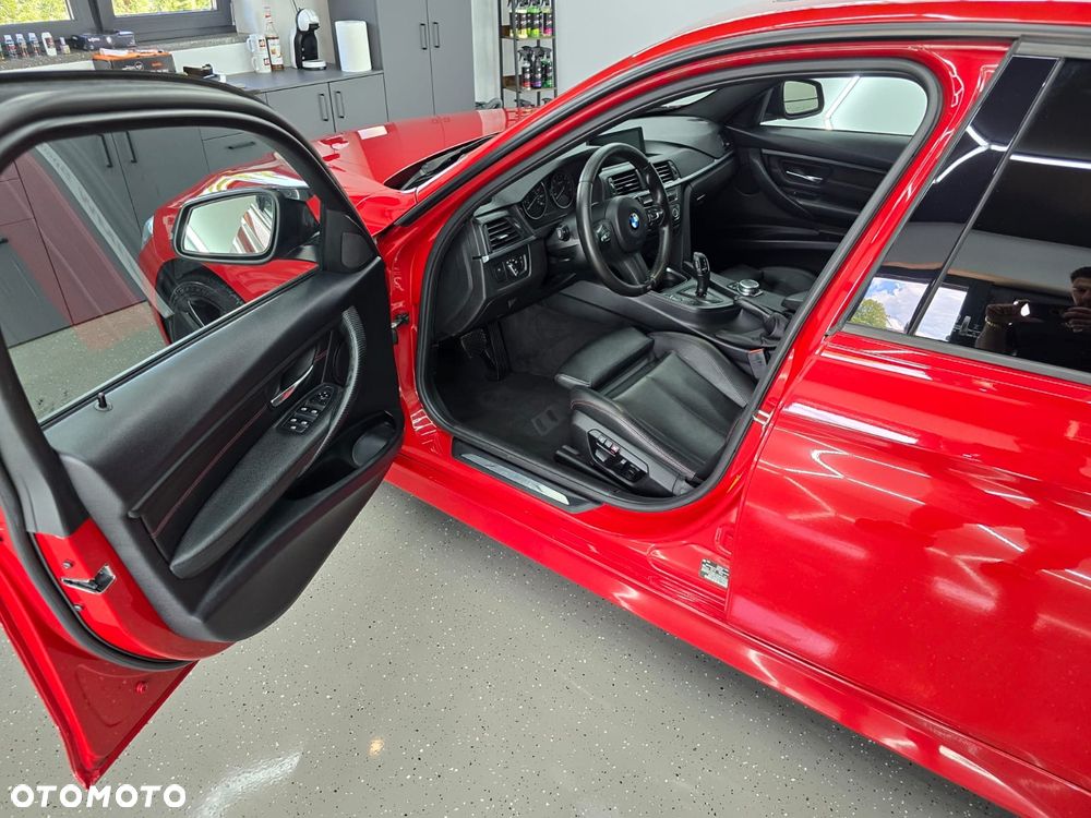 BMW Seria 3 328i Touring Sport Line - 6