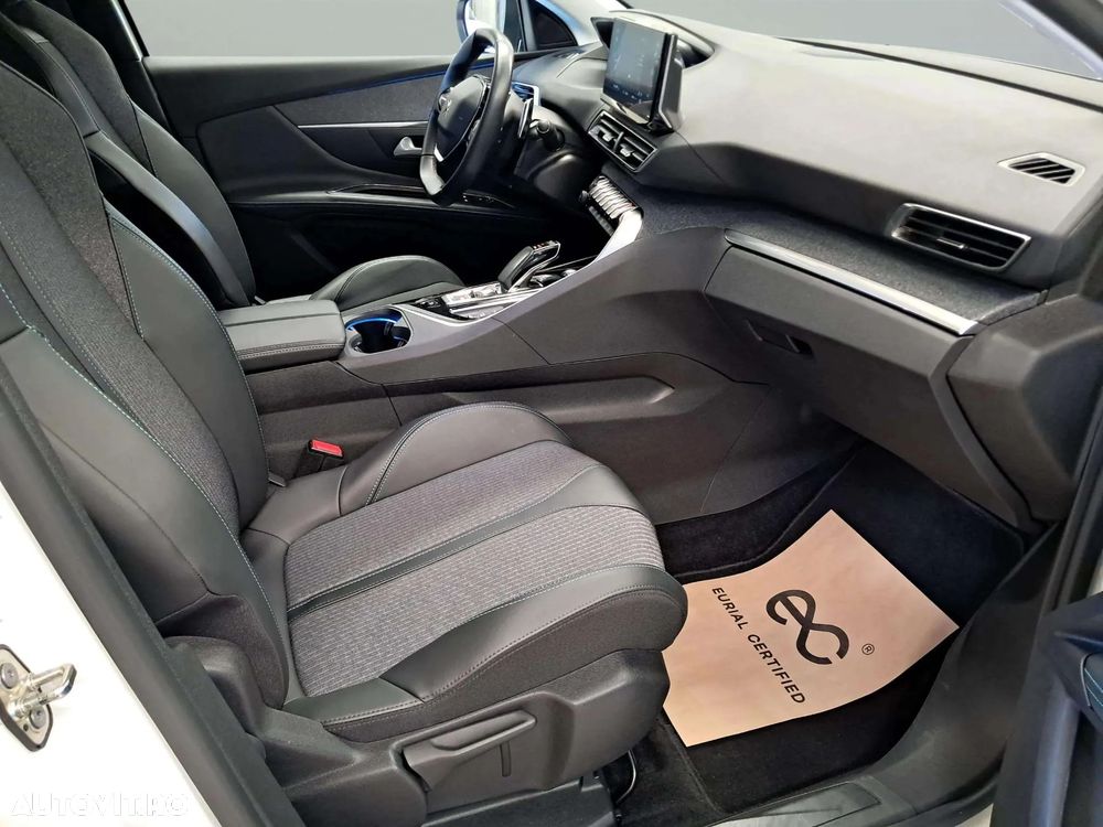 Peugeot 3008 PHEV 300 EAT8 4X4 Allure Pack - 9