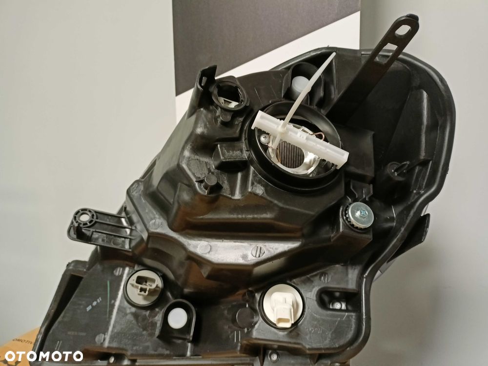 Renault Kangoo 08-13 Lampa/Reflektor przód prawy /H4/.> PROMOCJA !!! - 6