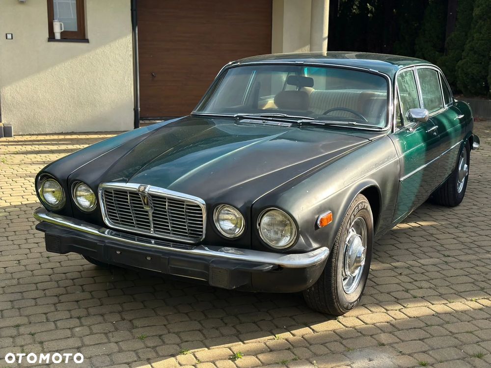 Jaguar XJ - 30