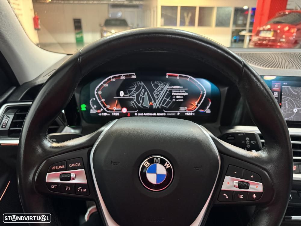 BMW 318 d Aut. Sport Line - 34