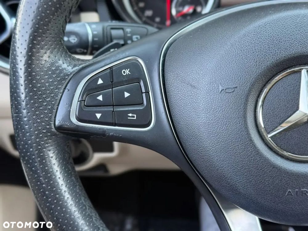 Mercedes-Benz GLA 250 7G-DCT - 20