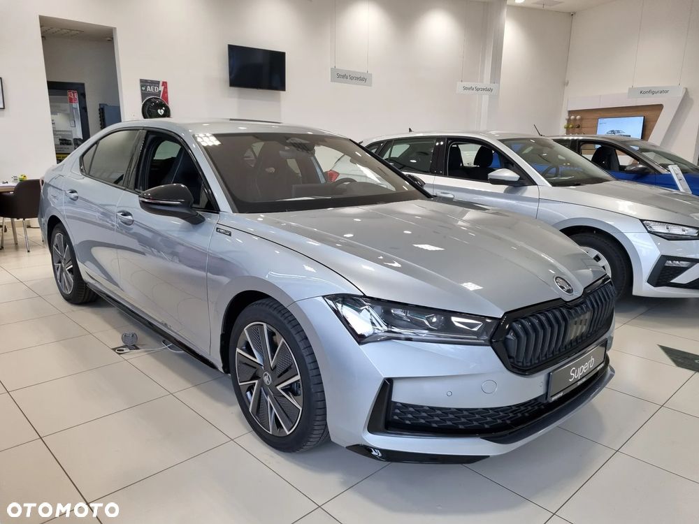 Skoda Superb 2.0 TSI Sportline DSG - 8