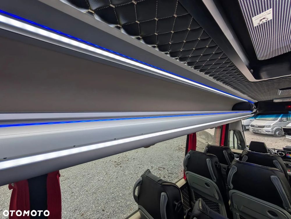 Mercedes-Benz Sprinter 519 - 28