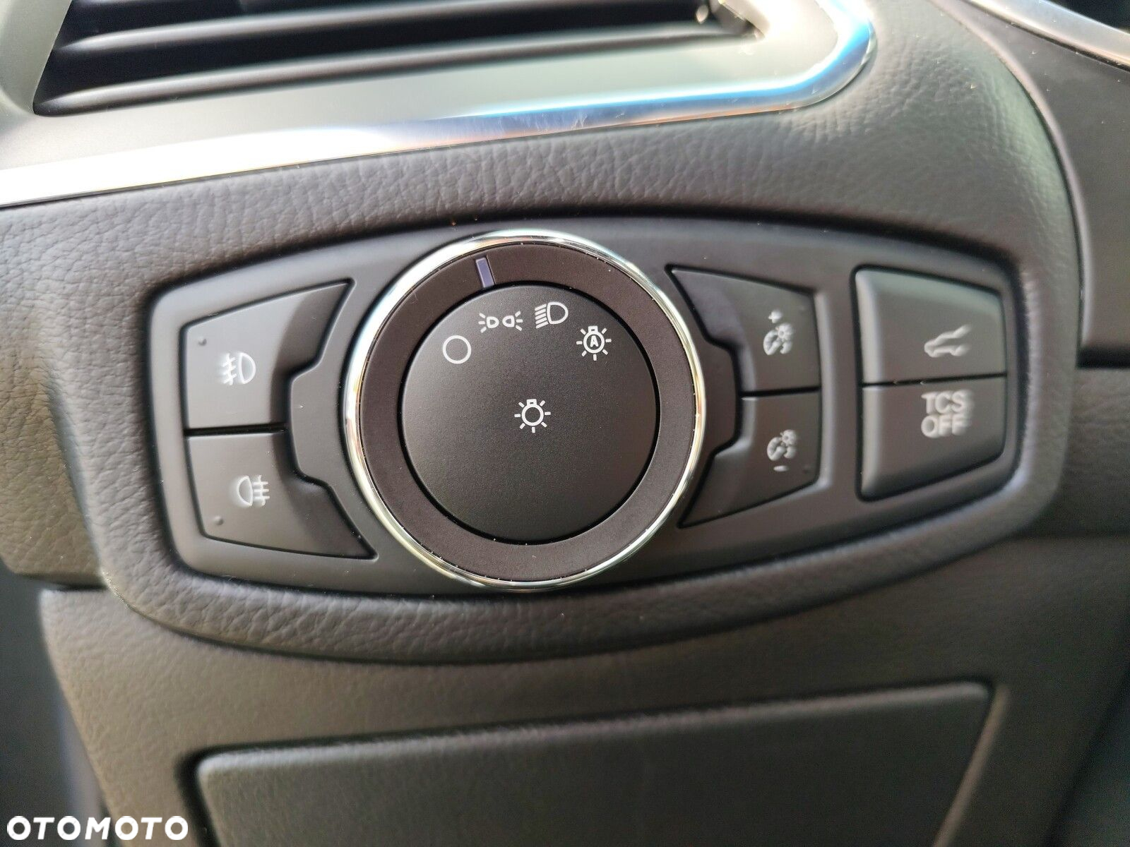 Ford Edge - 26