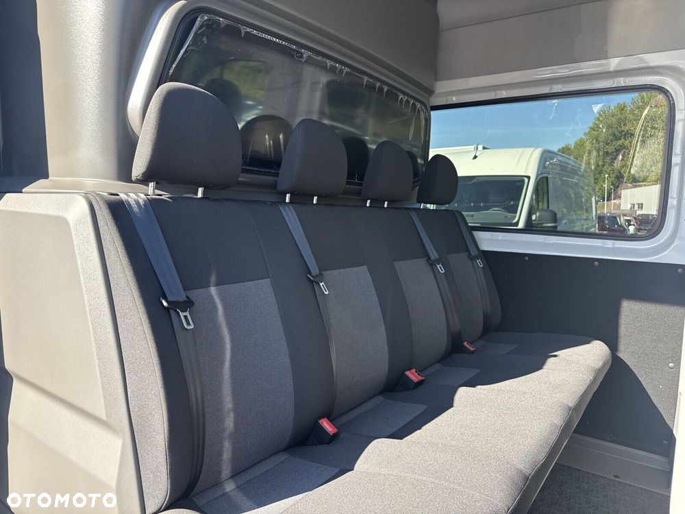 Volkswagen Crafter L3H3 140 KM 6-MANUAL - 17