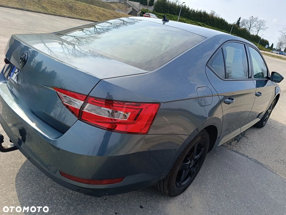 Skoda Superb 1.6 TDI Active Greenline - 9