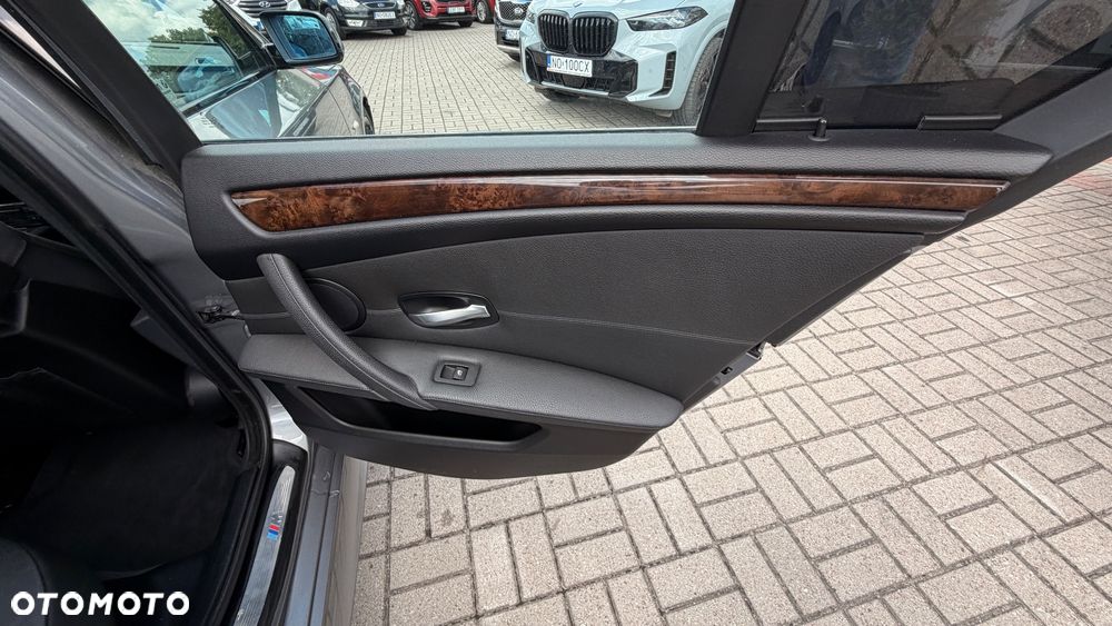 BMW Seria 5 - 18