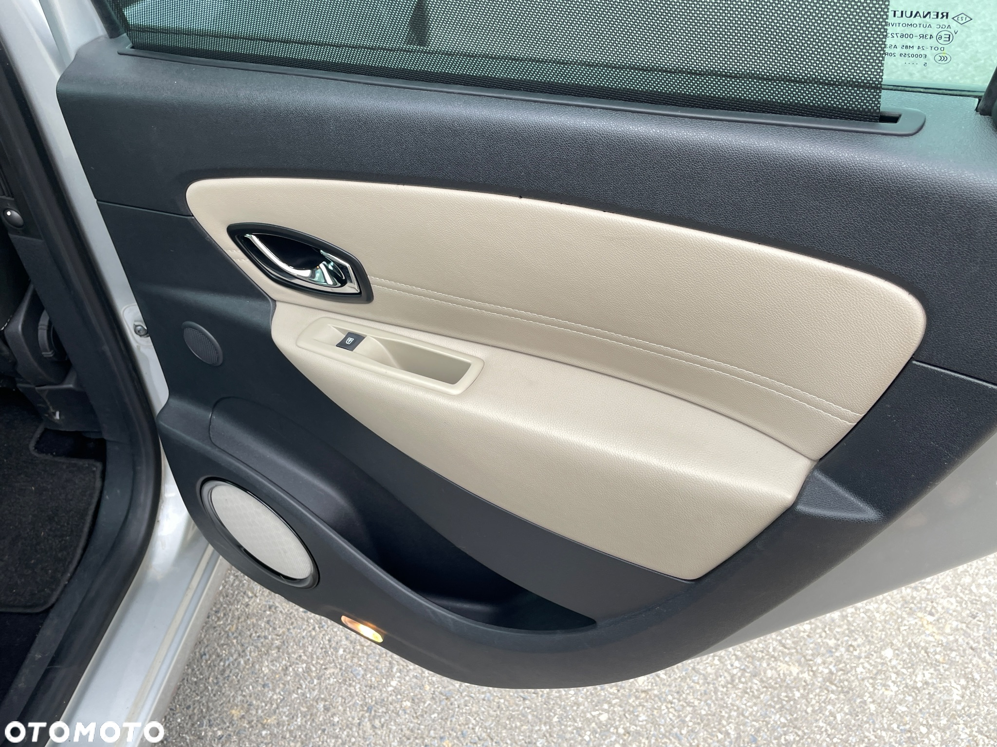 Renault Grand Scenic ENERGY TCe 130 S&S Bose Edition - 22